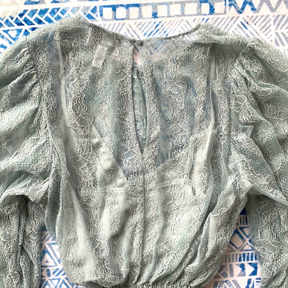 ๐Host Pick!๐ Alice McCall Lace Top - Picture 7 of 11